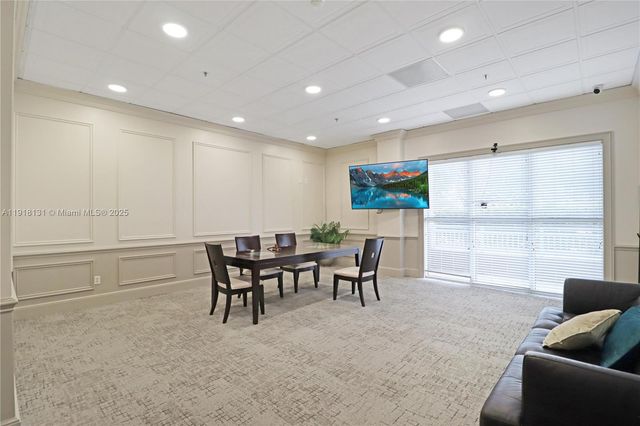 2665 SW 37th Ave 908, Miami, FL 33133