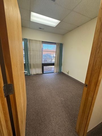 925 N Plum Grove Road, Schaumburg, IL 60173