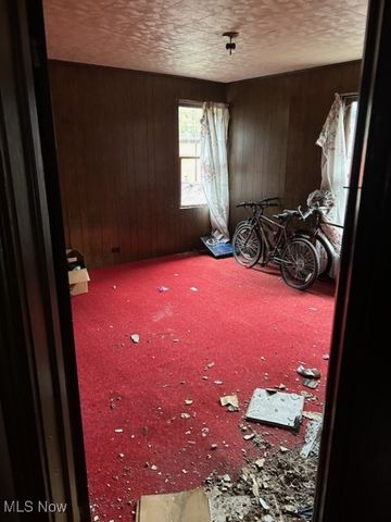 1055 Wilson Avenue, Steubenville, OH 43952