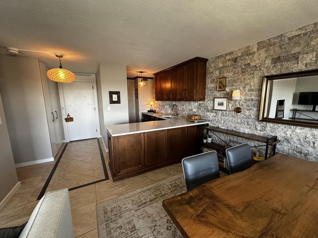 15 S 1st Street A1409, Minneapolis, MN 55401