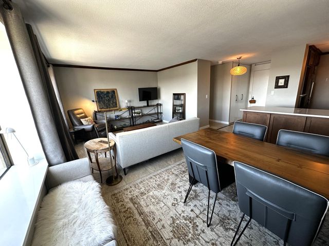 15 S 1st Street A1409, Minneapolis, MN 55401