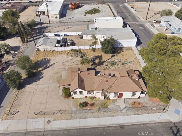 15604 6th, Victorville, CA 92395