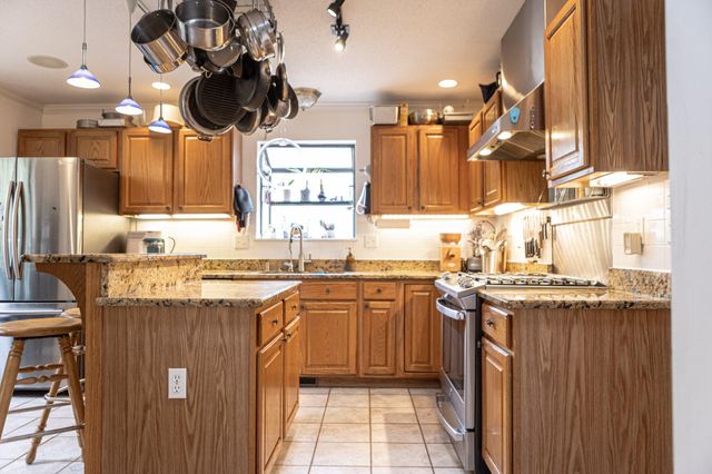 5108 BUCKEYE DR, Columbia, MO 65203