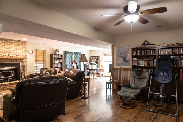 5108 BUCKEYE DR, Columbia, MO 65203