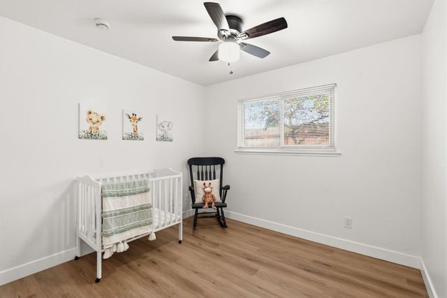 6004 Len Ct, Citrus Heights, CA 95621