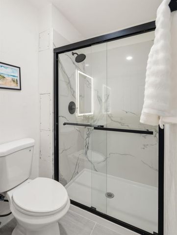 6004 Len Ct, Citrus Heights, CA 95621