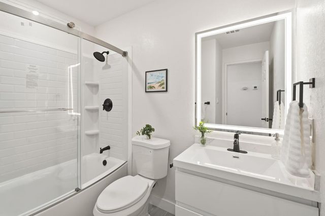 6004 Len Ct, Citrus Heights, CA 95621