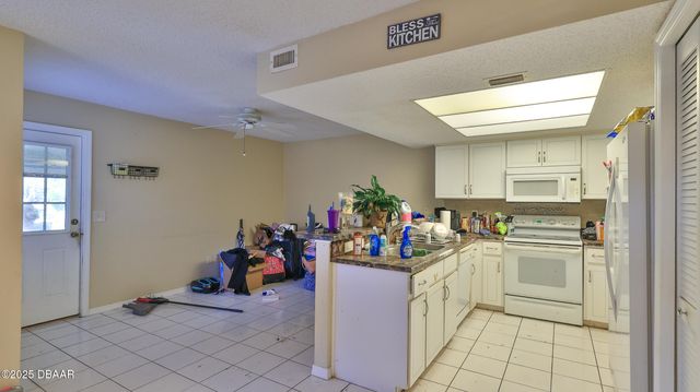 196 Gray Dove Court, Daytona Beach, FL 32119