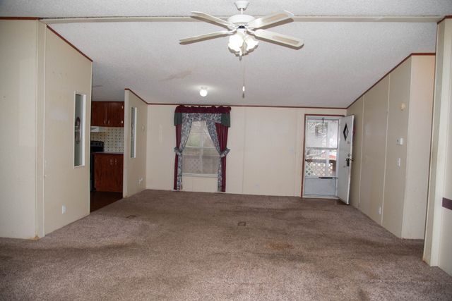 114 Camelot Dr, Hohenwald, TN 38462