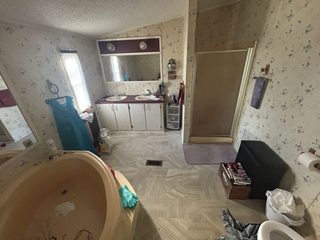 114 Camelot Dr, Hohenwald, TN 38462