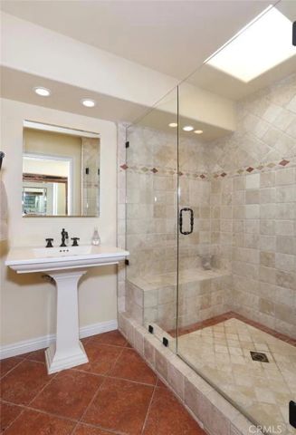 486 Locust Street, Laguna Beach, CA 92651