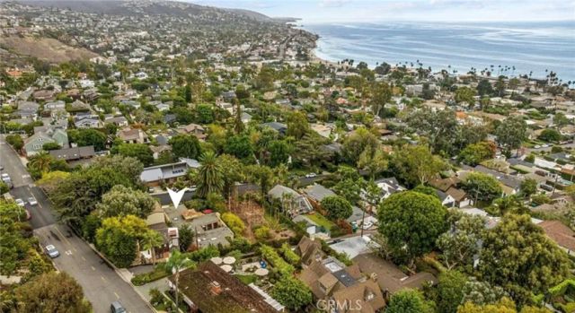 486 Locust Street, Laguna Beach, CA 92651