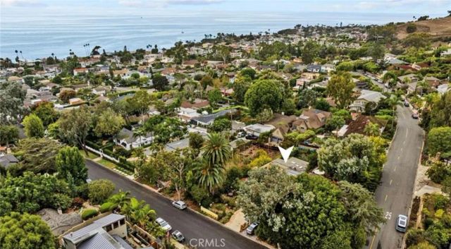 486 Locust Street, Laguna Beach, CA 92651