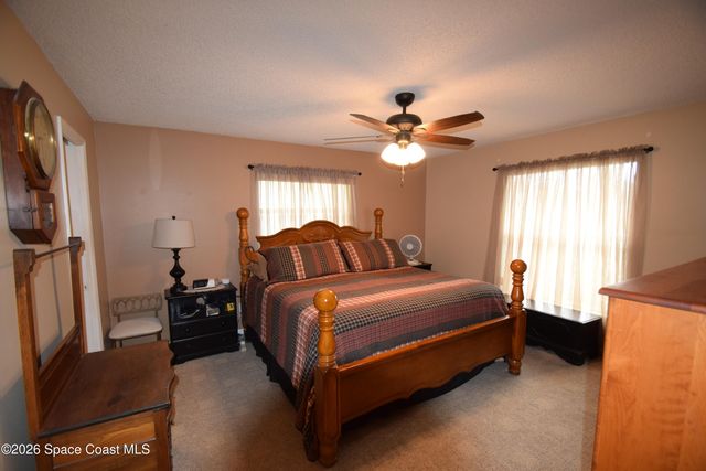 571 Drexel Avenue NE, Palm Bay, FL 32907