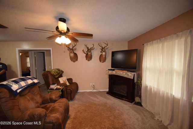 571 Drexel Avenue NE, Palm Bay, FL 32907