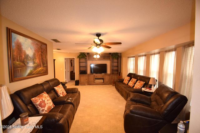 571 Drexel Avenue NE, Palm Bay, FL 32907