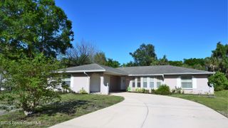 571 Drexel Avenue NE, Palm Bay, FL 32907