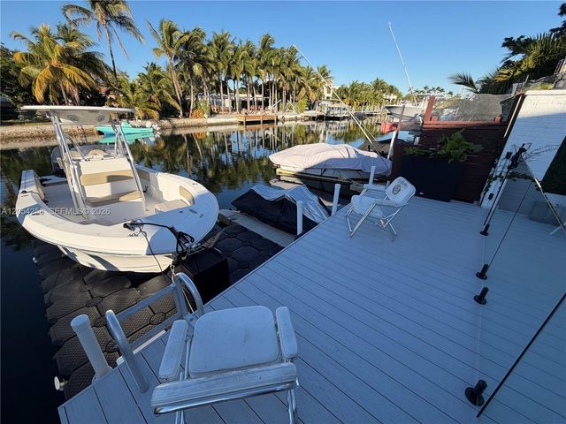 1955 NE 123rd St, North Miami, FL 33181