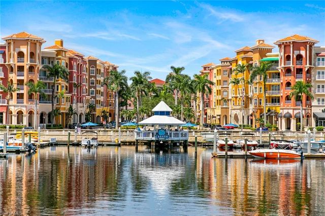 900 8th AVE S # 102, Naples, FL 34102