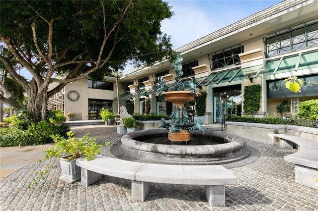 900 8th AVE S # 102, Naples, FL 34102