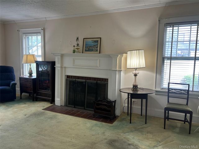 45 Berry Street, Lynbrook, NY 11563