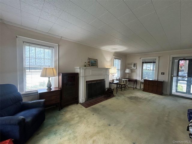 45 Berry Street, Lynbrook, NY 11563