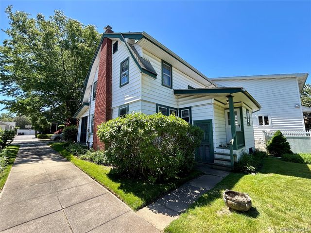 45 Berry Street, Lynbrook, NY 11563