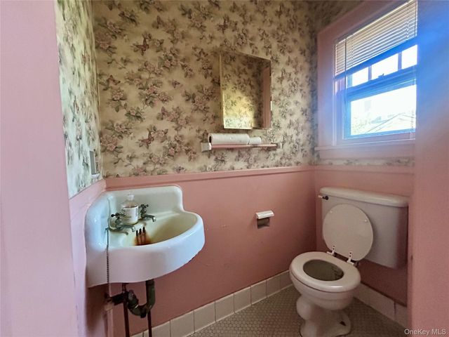 45 Berry Street, Lynbrook, NY 11563