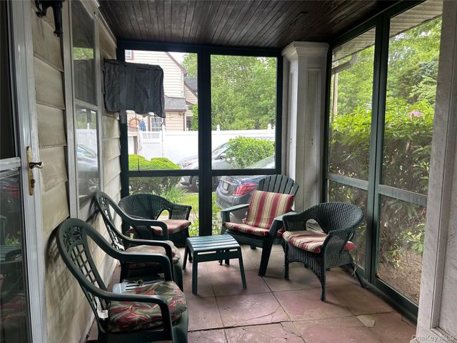 45 Berry Street, Lynbrook, NY 11563