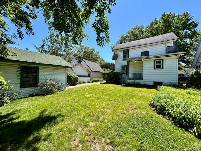 45 Berry Street, Lynbrook, NY 11563