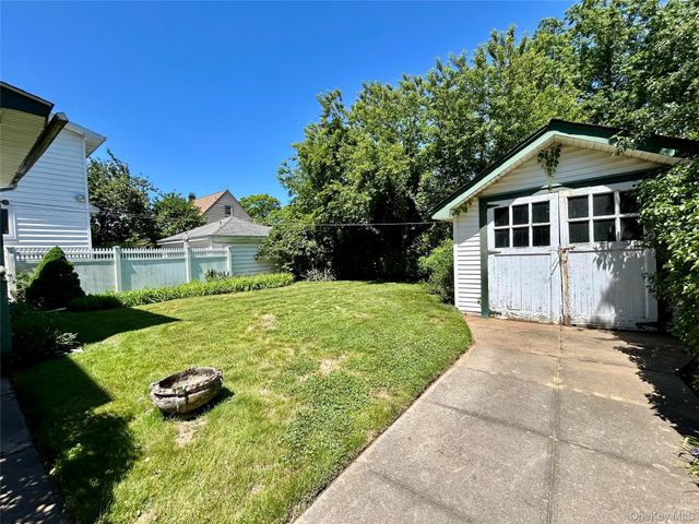 45 Berry Street, Lynbrook, NY 11563