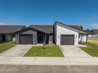 7905 N Mocha Lp, Coeur D'alene, ID 83815