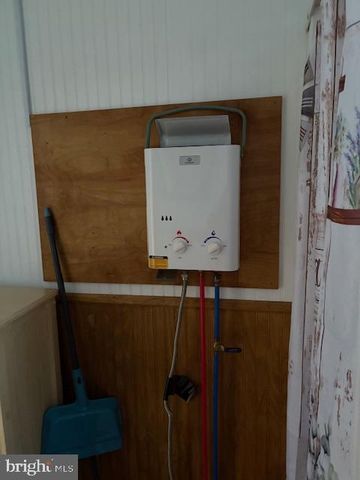 123 ROCK RIDGE, Snow Shoe, PA 16874