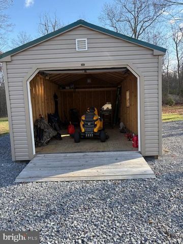 123 ROCK RIDGE, Snow Shoe, PA 16874