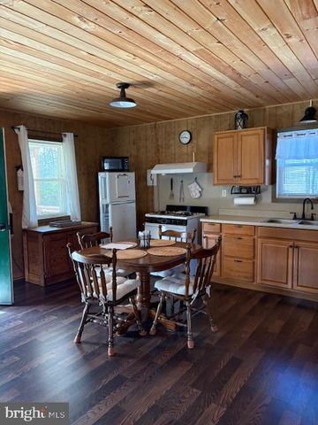 123 ROCK RIDGE, Snow Shoe, PA 16874