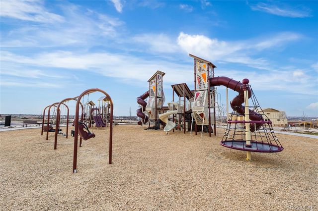 6911 Utica Avenue, Longmont, CO 80504