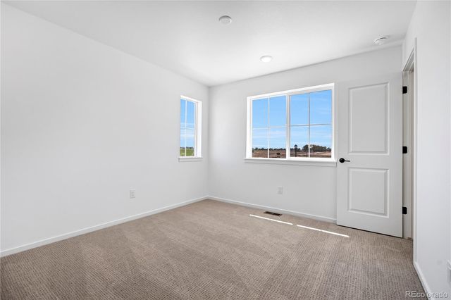 6911 Utica Avenue, Longmont, CO 80504