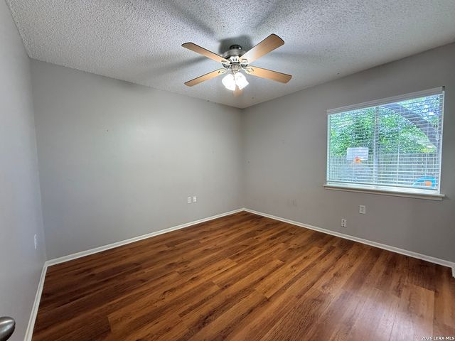 16611 WOLF RIDGE ST, San Antonio, TX 78247