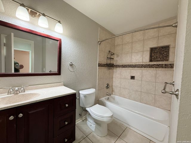 16611 WOLF RIDGE ST, San Antonio, TX 78247