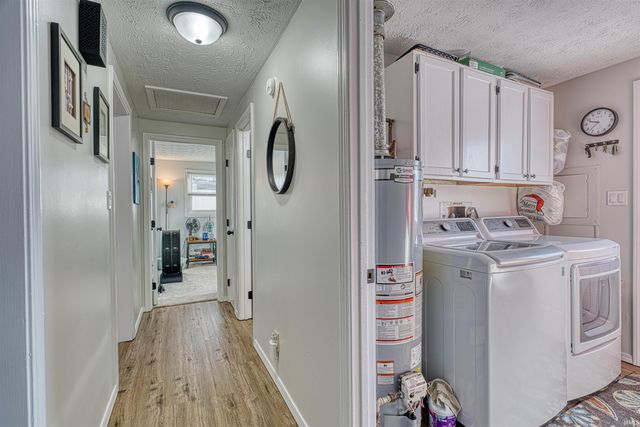 326 W Vine Street, Oakland City, IN 47660