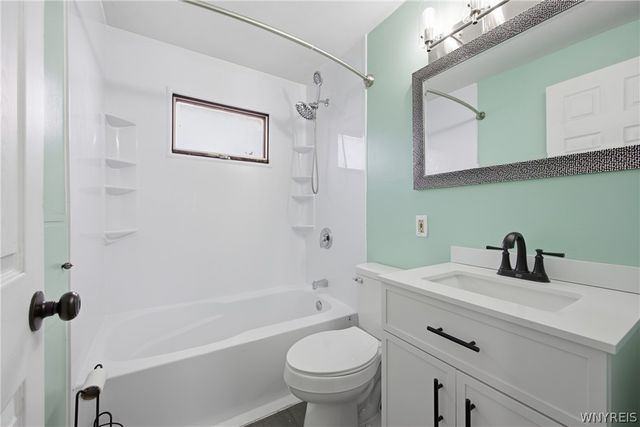 155 Fieldcrest Court, West Seneca, NY 14224