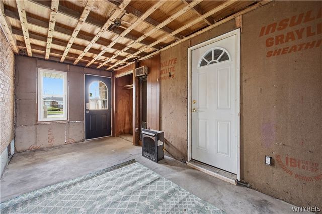 155 Fieldcrest Court, West Seneca, NY 14224