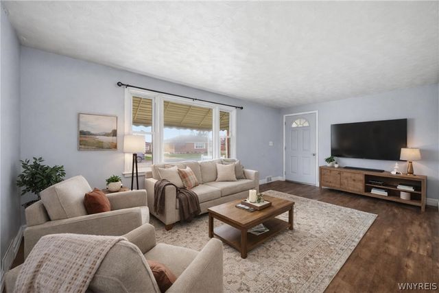 155 Fieldcrest Court, West Seneca, NY 14224