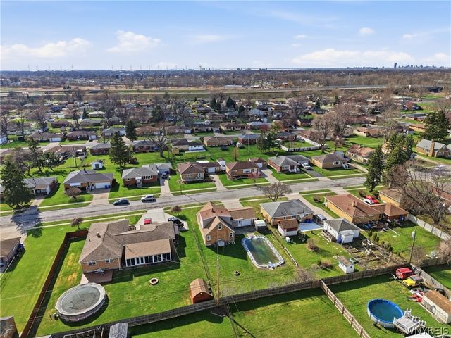 155 Fieldcrest Court, West Seneca, NY 14224