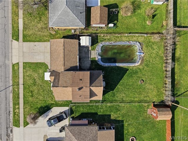 155 Fieldcrest Court, West Seneca, NY 14224