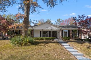 6480 Hadden Bay Dr, Florissant, MO 63033