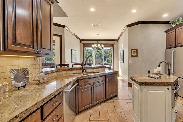175 Rockrose Drive, Longview, TX 75605