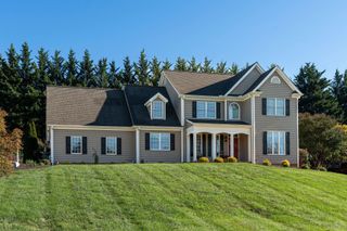 2916 PLANTATION LN, Waynesboro, VA 22980