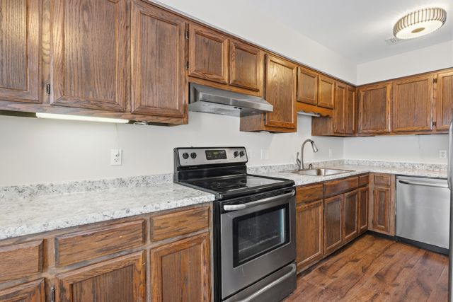 40 Rolling Meadows Dr, Goodlettsville, TN 37072