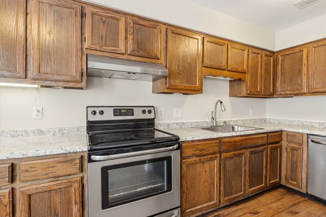40 Rolling Meadows Dr, Goodlettsville, TN 37072